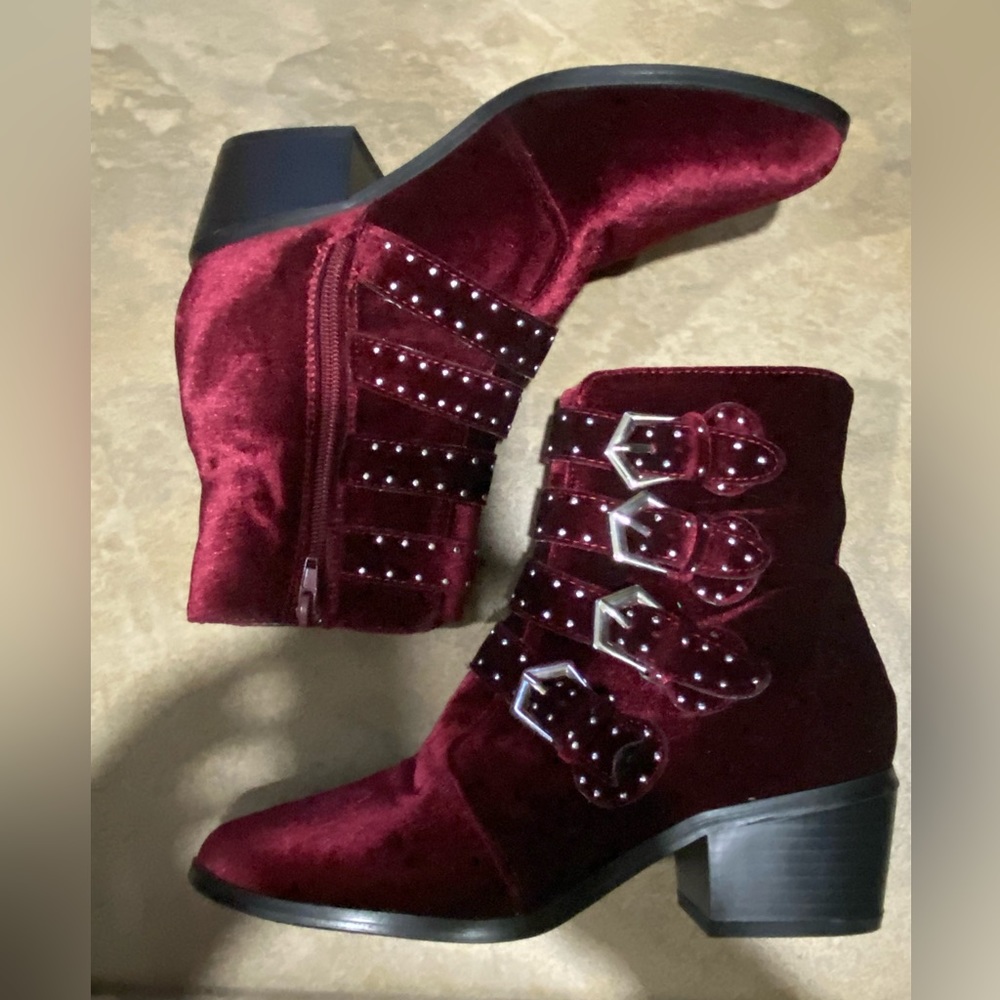 Hotsoles London velvet burgundy stud booties